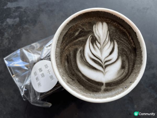 很喜歡靜靜地欣賞咖啡拉花，每個拉花圖案都反映了咖啡師對該杯咖...