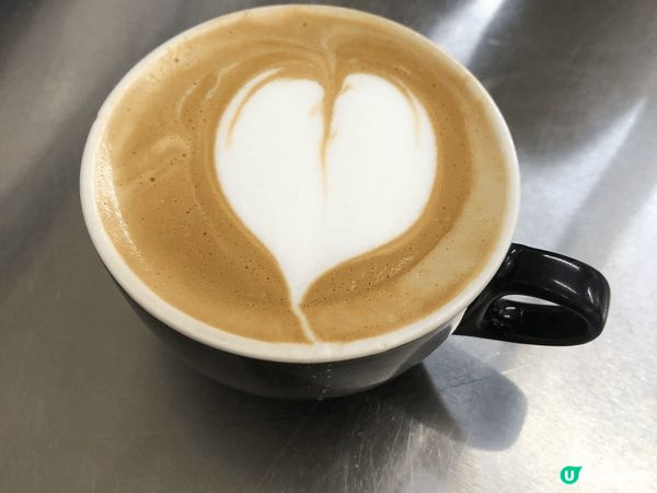 上咖啡班和外出吃飯時所拍的咖啡打卡照片，是非常不錯的咖啡和滿...