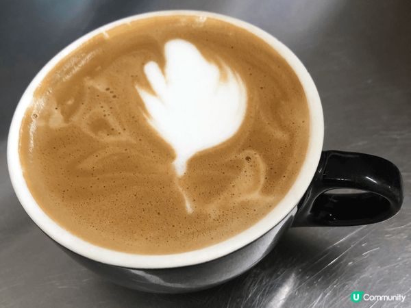 上咖啡班和外出吃飯時所拍的咖啡打卡照片，是非常不錯的咖啡和滿...