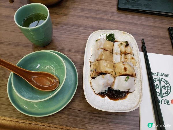 兩個人簡單下午茶。添好運招牌叉燒餐包，外層酥香、叉燒足料，好...