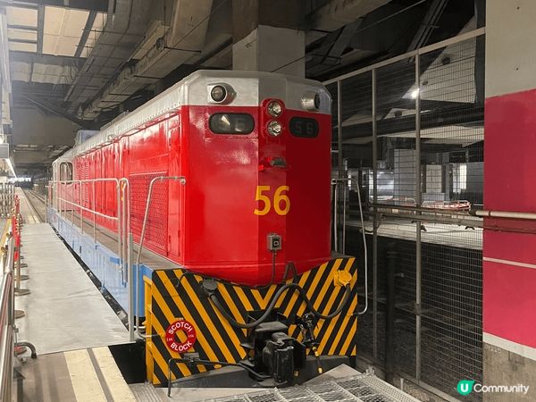 位於紅磡站舊月台之鐵路展，電氣化直通車現在有得睇啦 #我想食...