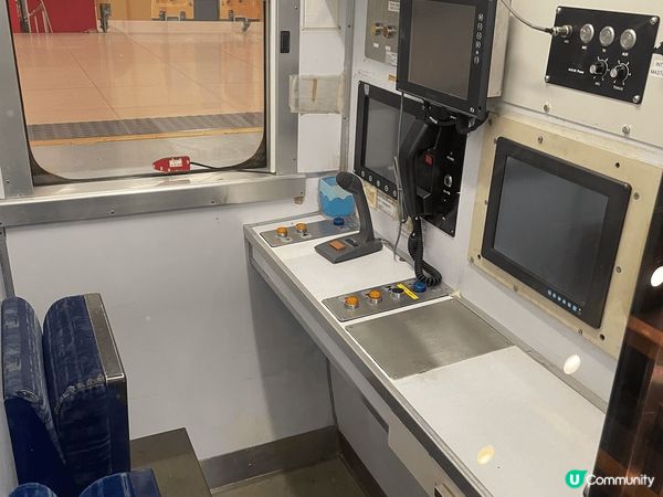 位於紅磡站舊月台之鐵路展，電氣化直通車現在有得睇啦 #我想食...