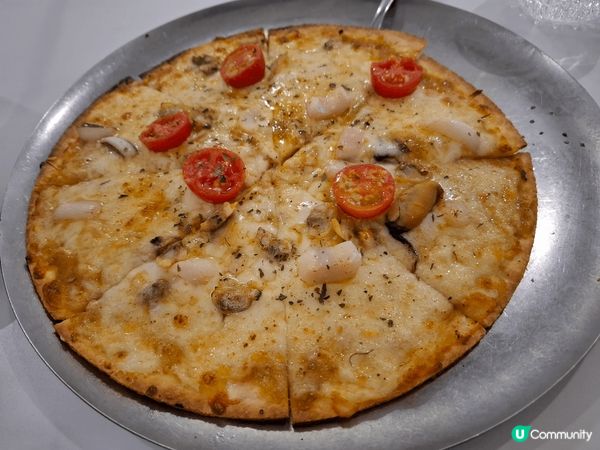 這間餐廳喺商場另外一邊，比較不顯眼，但食物都唔錯呀！這天我和...