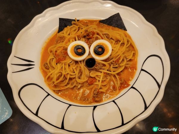 今年2月頭快閃東京池袋時去咗愛麗斯主題嘅城堡餐廳預祝老公生日...