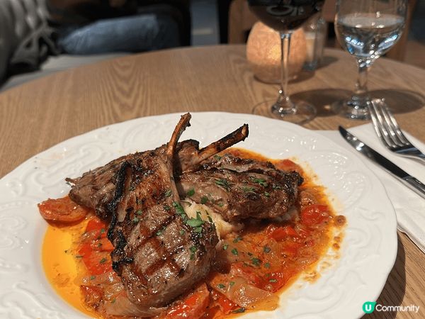 Simple life and Chui wu Restau...