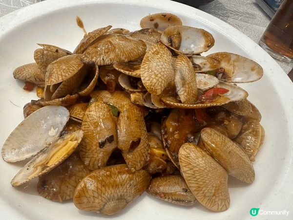 屯門三聖係一個食海鮮嘅好地方，推薦芝士脆焗龍蝦，咬落啖啖卜卜...