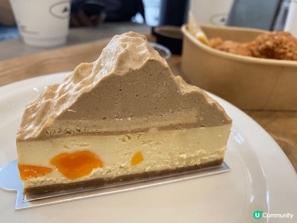 今次去左深圳打卡點《山池》試甜品同咖啡。我地食左