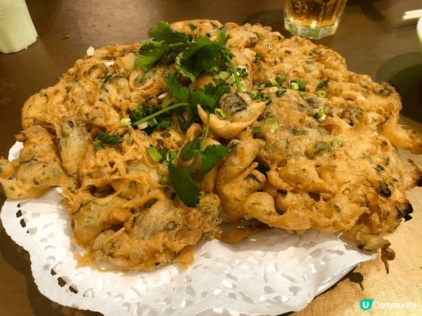 在大角咀一間特式私房菜，店𥚃有很多懷舊小菜，味道，賣相都可以...