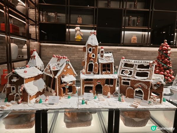 香港萬麗海景酒店萬麗咖啡室推出自助餐，食物豐富，可以仼食蟹腳...