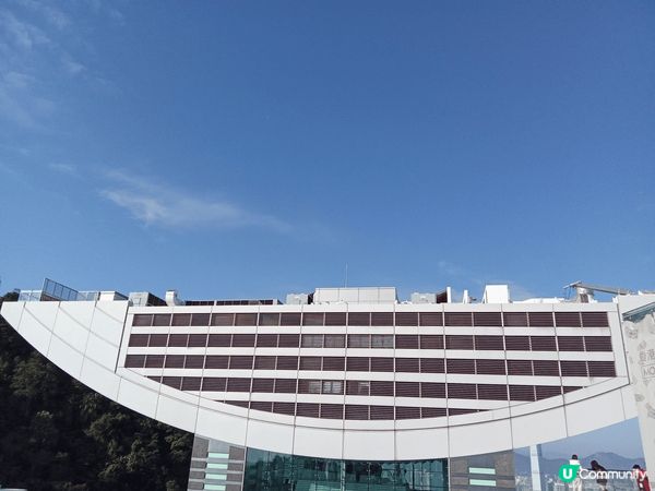 趁著新年到山頂行個大運，願新年好運，身體健康！