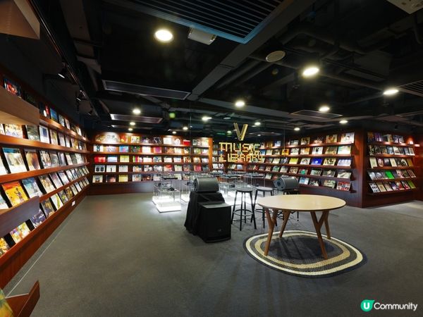 香港都有「黑膠圖書館」🎶HKDI内過百隻黑膠碟+唱片機任你聽