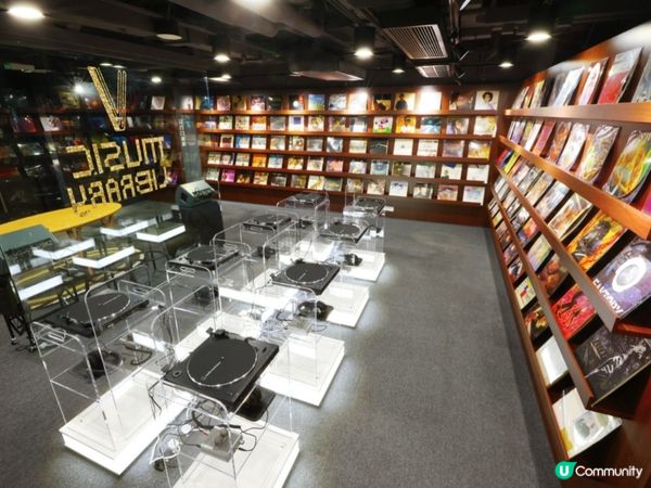香港都有「黑膠圖書館」🎶HKDI内過百隻黑膠碟+唱片機任你聽