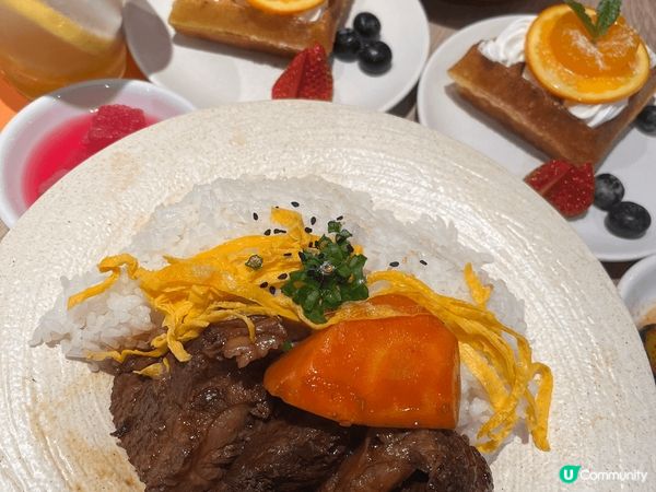 新世紀廣場的Terrance in seaside 的店內是...