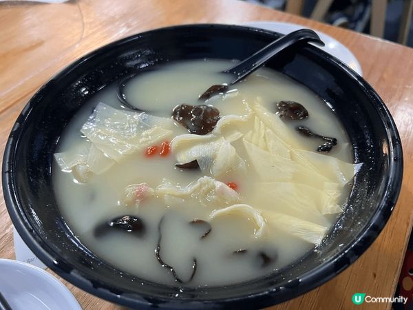 喂！大推！多謝同帶我嚟觀塘食lunch！由於呢間星期日唔開，...