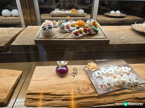 這是海洋公園內的美食推介，可愛的熊貓造型美食，讓你捨不得吃！...