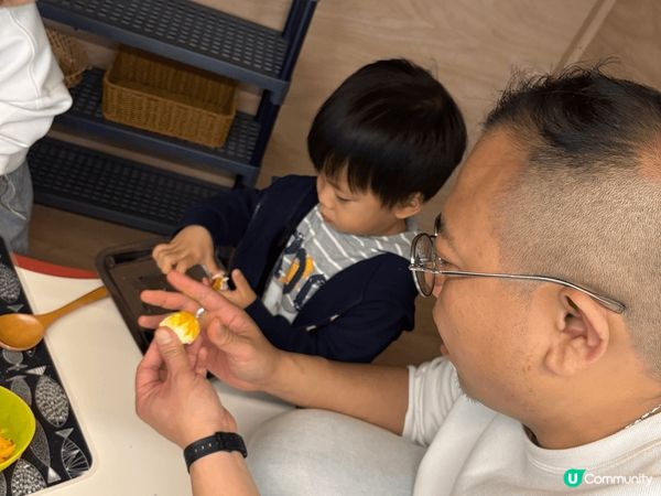 屯門童亮館玩自由遊戲讓小朋友沒有規限自由探索，還不時轉主題，...