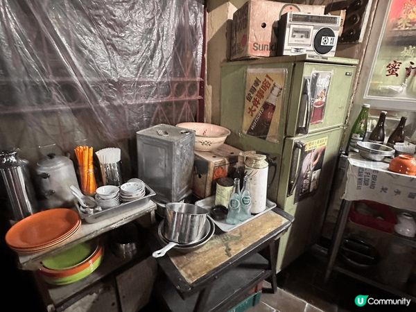 而家個個都講啟德，有日經過airside見到這個九龍城寨嘅影...