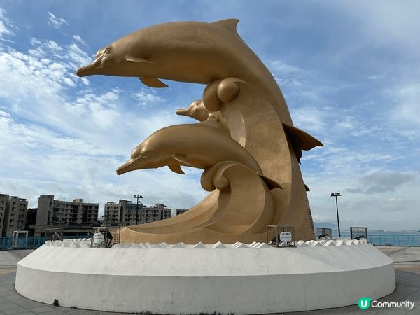 趁春天天氣回暖就率先去咗屯門黃金海岸睇日落吹海風，嗰度海灘比...