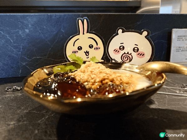 第一次帶埋chii仔同兔兔外遊, 一齊食飛機餐, 食台灣出名...