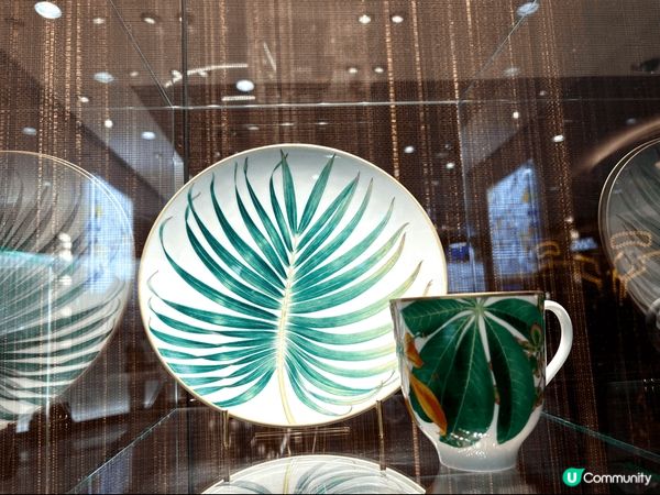 九龍圓方交通方便，只要搭地鐵到九龍站一出閘就到達。那裏地方寬...