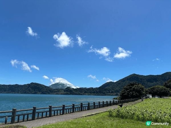 日本的打卡熱點，海天一色、綠草如茵，一定要影多啲靚相呀！
