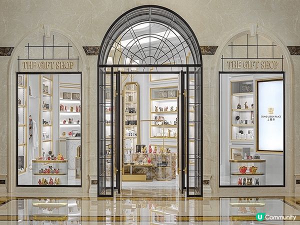 如果你去澳門🇲🇴，最香餅家嘅杏仁餅真係必買手信🎁！呢間店創立...