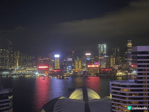 繁華既夜色，燈火璀璨，有幾可會返鄉下，感受一下寧靜既鄉村生活...