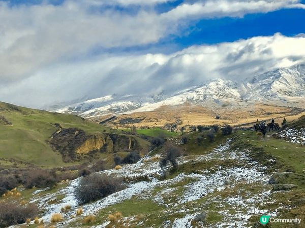 卡德羅納小徑騎馬, 騎上馬鞍，享受這種非常獨特的騎馬徒步體驗...