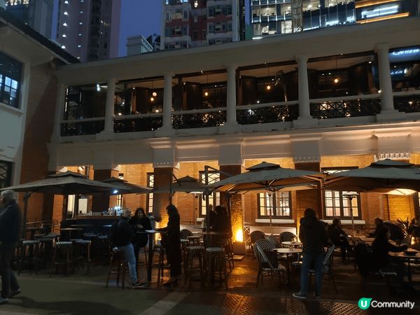 我以往都有去過中環大館參觀，但通常是白天，今次夜遊大館，反而...