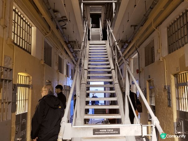 我以往都有去過中環大館參觀，但通常是白天，今次夜遊大館，反而...