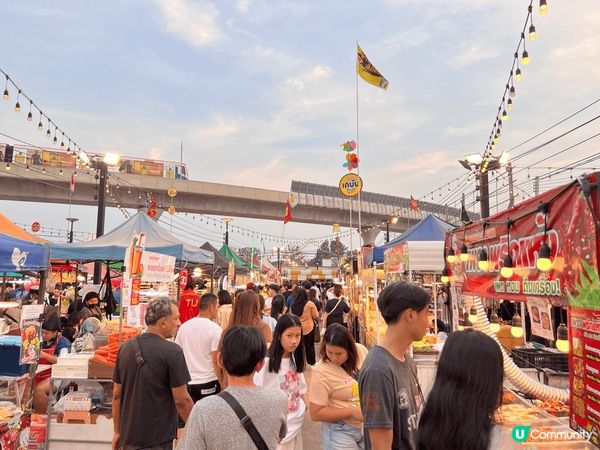 呢到係Save One GO Market ，係泰國呵叻府的...