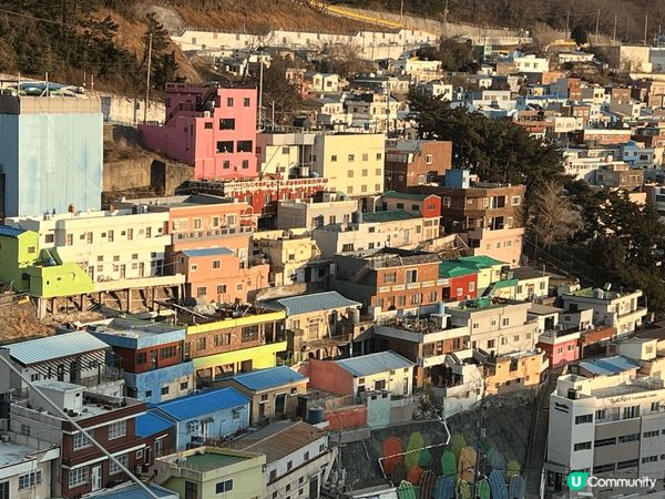 充滿彩色陽光之韓國釜山首爾之旅