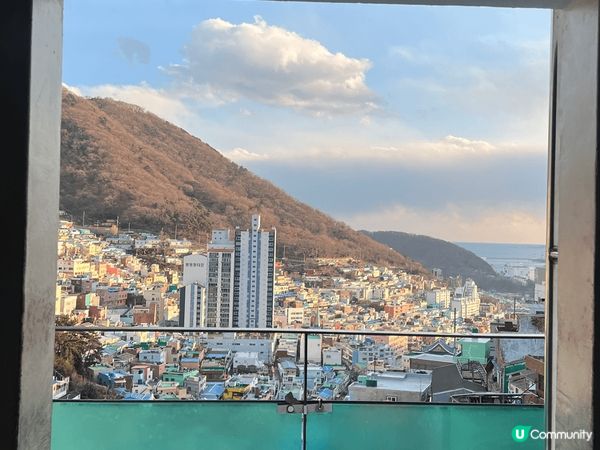 充滿彩色陽光之韓國釜山首爾之旅