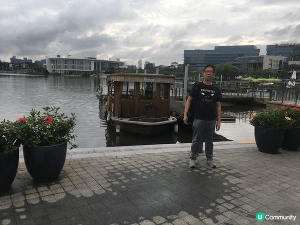 近期先雲南虎眺崖和深圳歡樂海岸打卡相