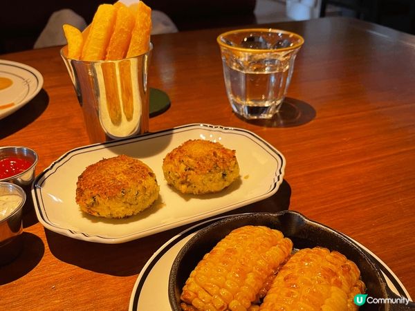 Rosewood Henry steakhouse rest...