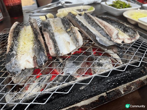 韓國弘大附近的風川鰻魚，現劏現燒，非常美味