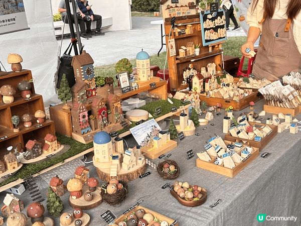 幸運地遇上市集，市集上有好多不同而有特色精美的當地手工藝品，...