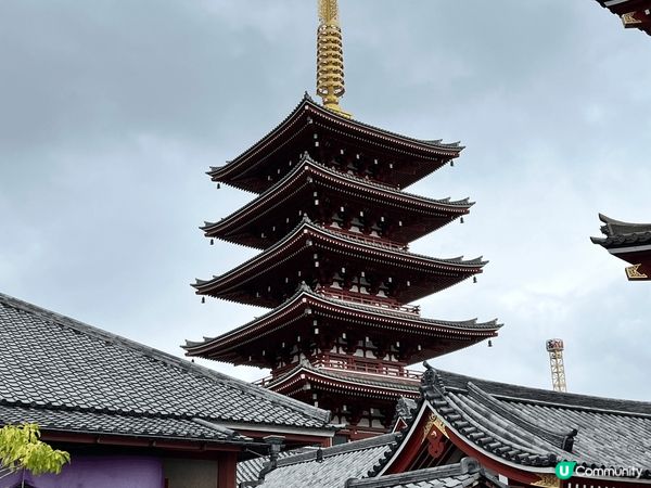 **台場**和**淺草雷門**是東京兩個非常受歡迎的旅遊景點...