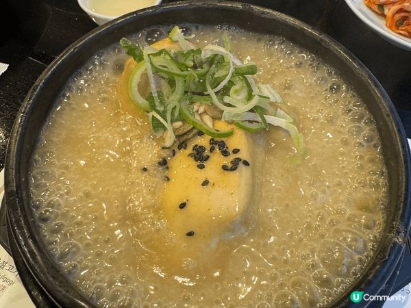 明洞人蔘雞，名叫高峰，係咁凍嘅天氣食，簡直一流，食完個身好溫...