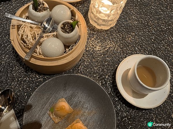 曼谷高級酒店米芝連得奬餐廳，一餐食足4小時，要網上預約。先在...