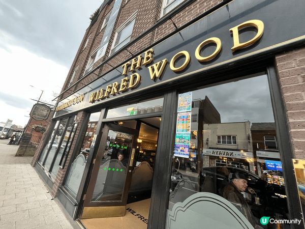 去咗英國曼城旅行，三月係一個非常好嘅季節，天氣好有櫻花天氣溫...