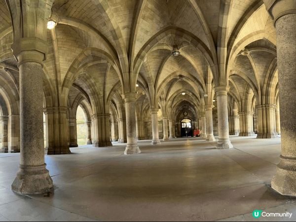 去咗英國曼城旅行，三月係一個非常好嘅季節，天氣好有櫻花天氣溫...