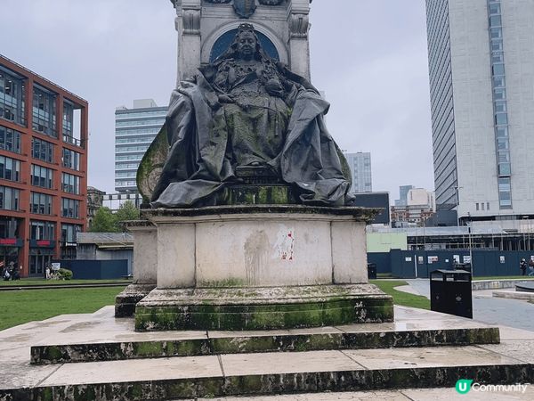 去咗英國曼城旅行，三月係一個非常好嘅季節，天氣好有櫻花天氣溫...