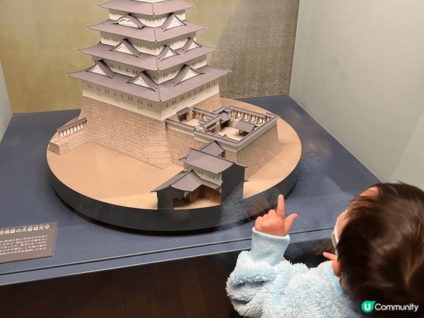 新年同呀仔去大阪玩～估唔到佢咁鐘意⋯扭蛋😂😂扭晒表姐鐘意嘅水...