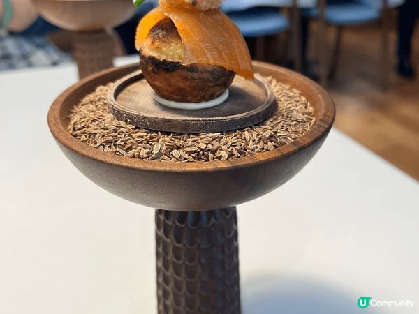 Embla 香港少見的北歐菜，位於上環差館上街。小菜以海鮮及...