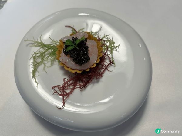 Embla 香港少見的北歐菜，位於上環差館上街。小菜以海鮮及...