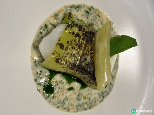 Embla 香港少見的北歐菜，位於上環差館上街。小菜以海鮮及...