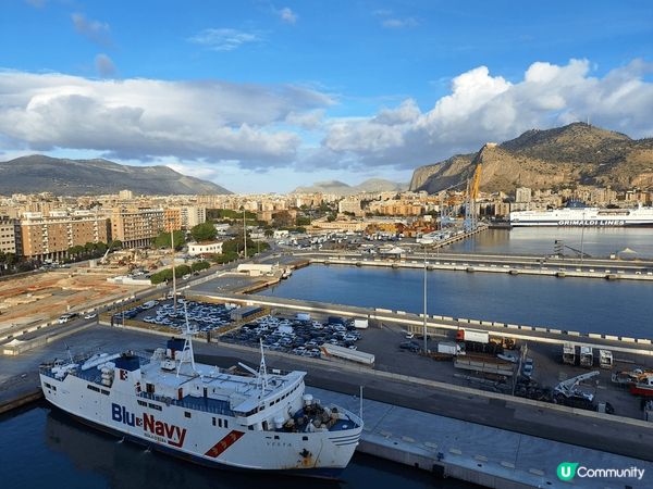 去年11月到過意大利西西里島的巴勒莫，周圍都充滿著歷史的建築...