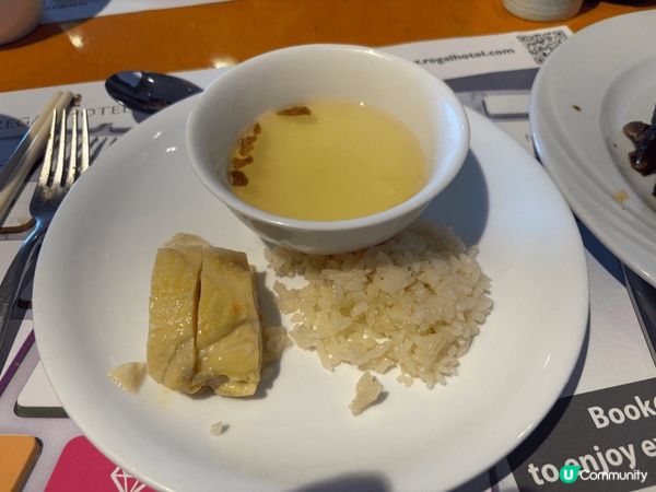 機場富豪酒店下年自助餐，海南雞飯美味，甜品精緻，熱食選擇多，...