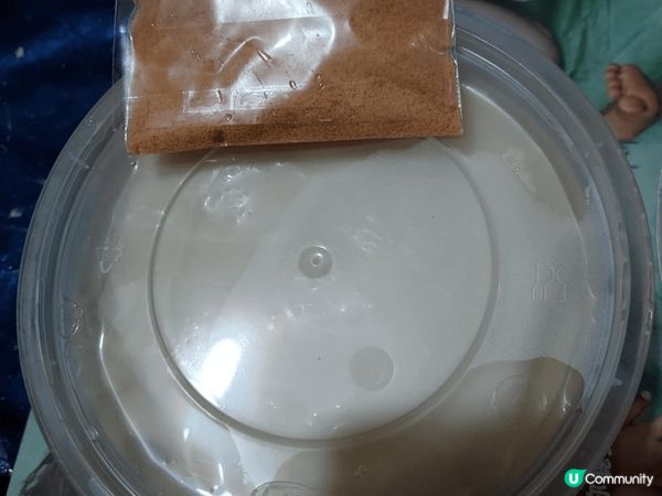 經過油麻地碧街38號G鋪精品豆花，9元一碗，豆腐花味道很香豆...